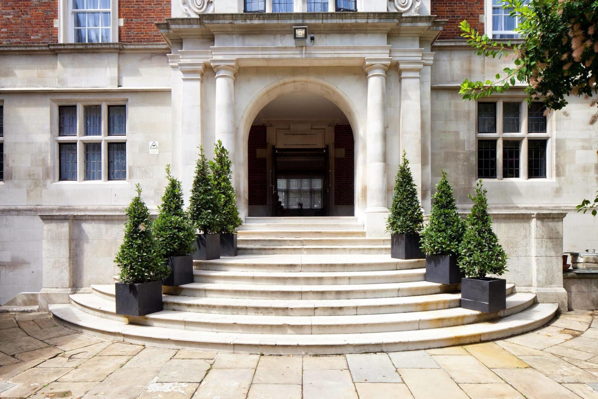 Wellington Hotel by Blue Orchid London Exterior foto